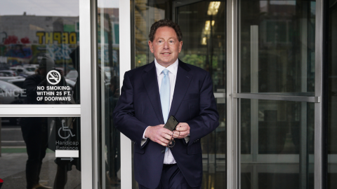 Activision CEO bobby kotick exits this December