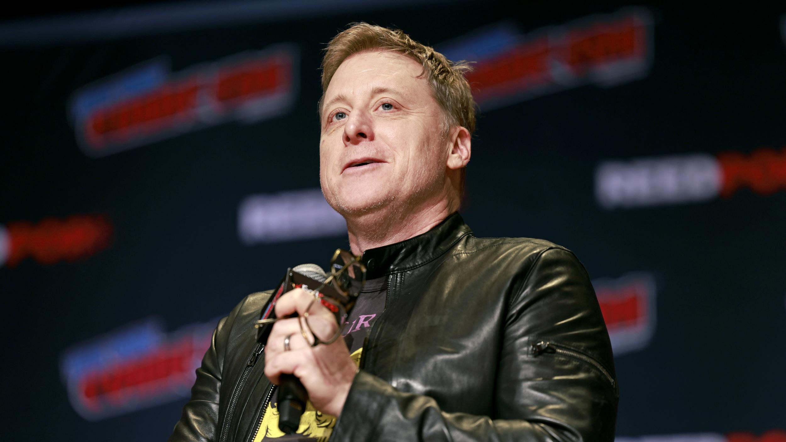 Alan Tudyk gecast als Clayface in DCs Creature Commandos en meer