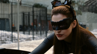Anne Hathaway doubts Dark Knight role if Spidey 4 aired