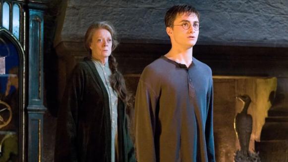 Daniel Radcliffe eert Maggie Smith: een krachtige en grappige legende