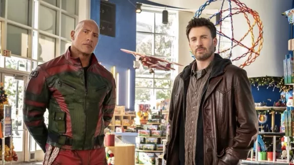 Dwayne Johnson en Chris Evans brengen gespierde Kerstman naar Prime in 2024