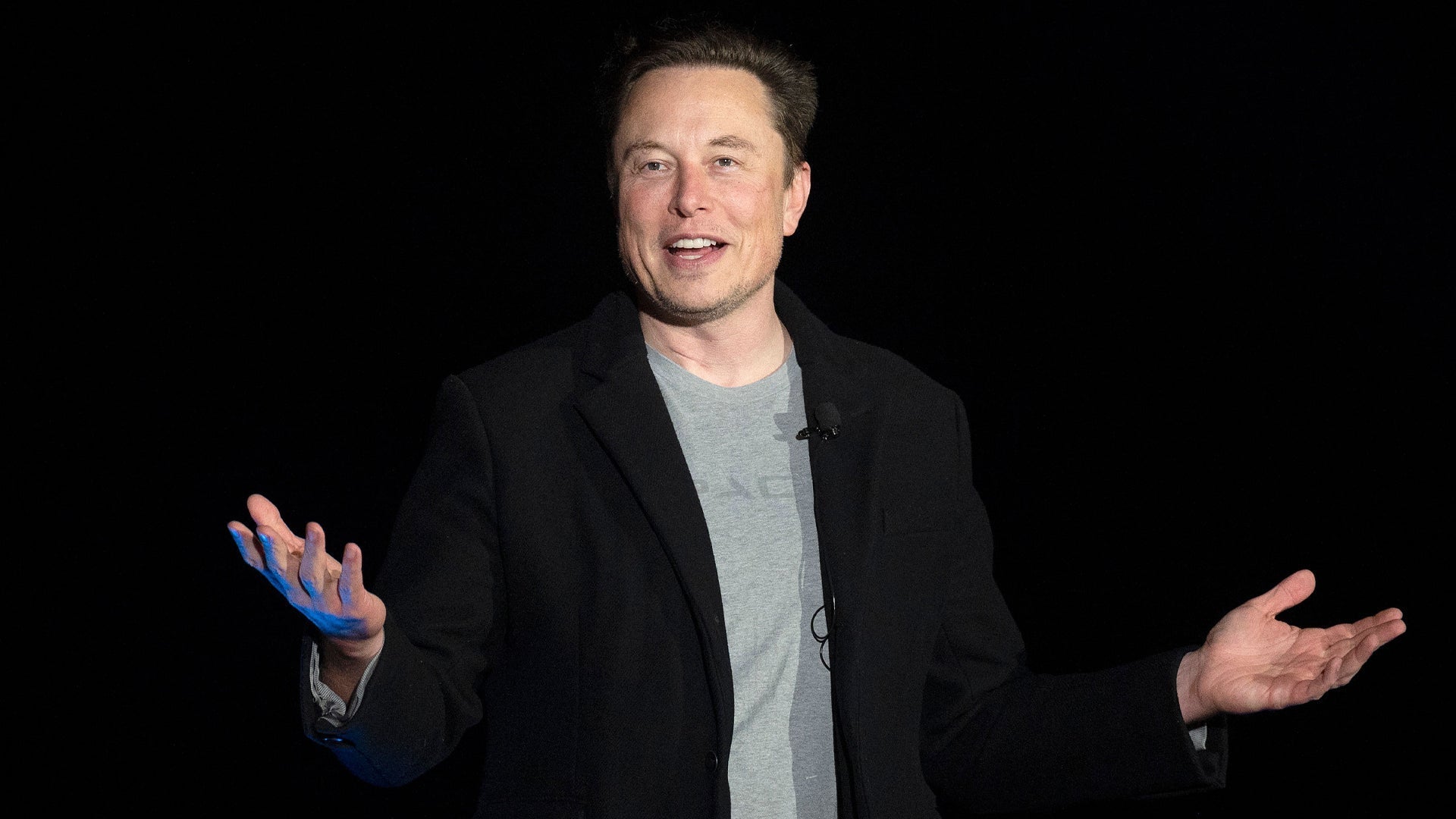 Elon Musk Reveals Grok, a Rival to ChatGPT