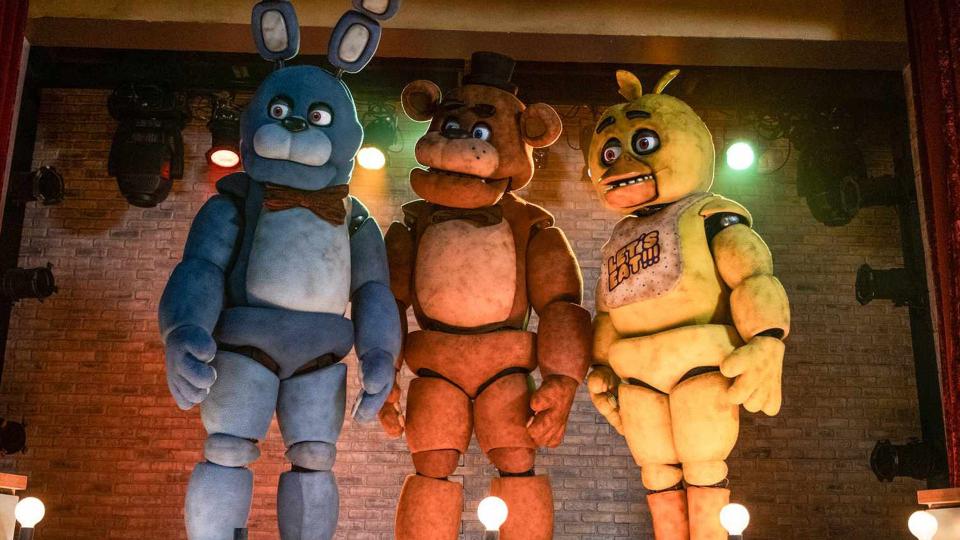 FNAF 2 Set Pics Leak, Fuelling Fan Theories Frenzy