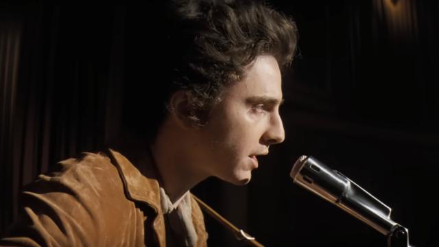 First look: Timothée Chalamet transforms into Bob Dylan