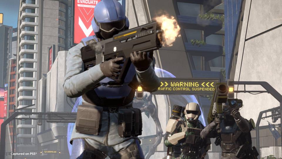 CEO van Helldivers 2 viert feest terwijl spelers dol zijn op hun SEAF-buddies