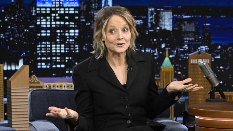 Jodie foster as leia in 'star wars' shocker