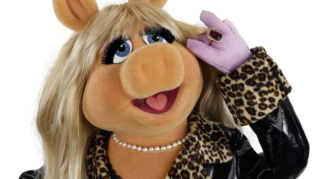 Miss Piggy's New Movie Stars Jennifer Lawrence and Emma Stone