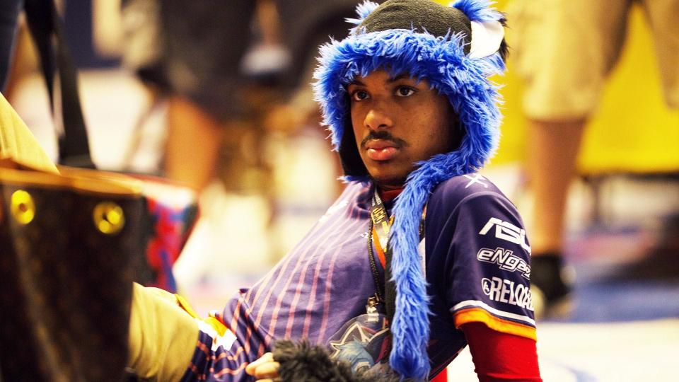 Mortal Kombat-kampioen SonicFox bekritiseert Esports World Cup