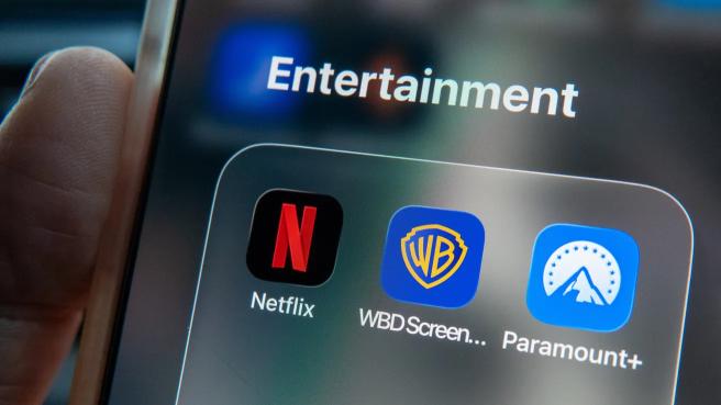 Netflix Exits Bidding War, Clearing Path for Paramount's Victory