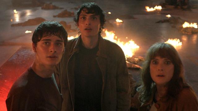 Stranger Things Creators Reject Netflix Interference Rumors