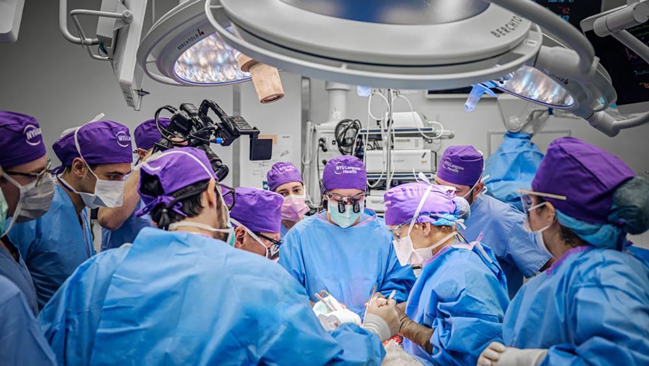 Surgeons achieve first whole eye and partial face transplant successfully