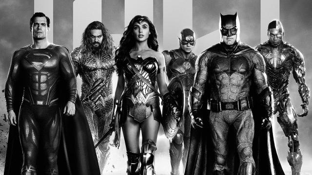 Zack Snyder Hints at Justice League Return to Theaters