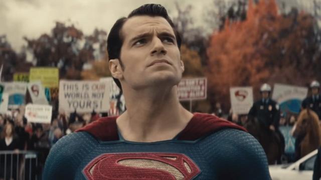 Zack Snyder Unveils Rare 15-Year-Old Superman Photo of Cavill
