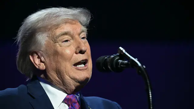 Donald Trump en de aanstaande onthulling van UFO-documenten