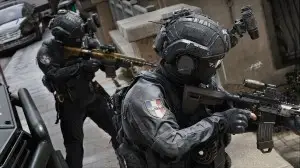 AI-generated art in Call of Duty: Modern Warfare 4 - creativity and player reactions